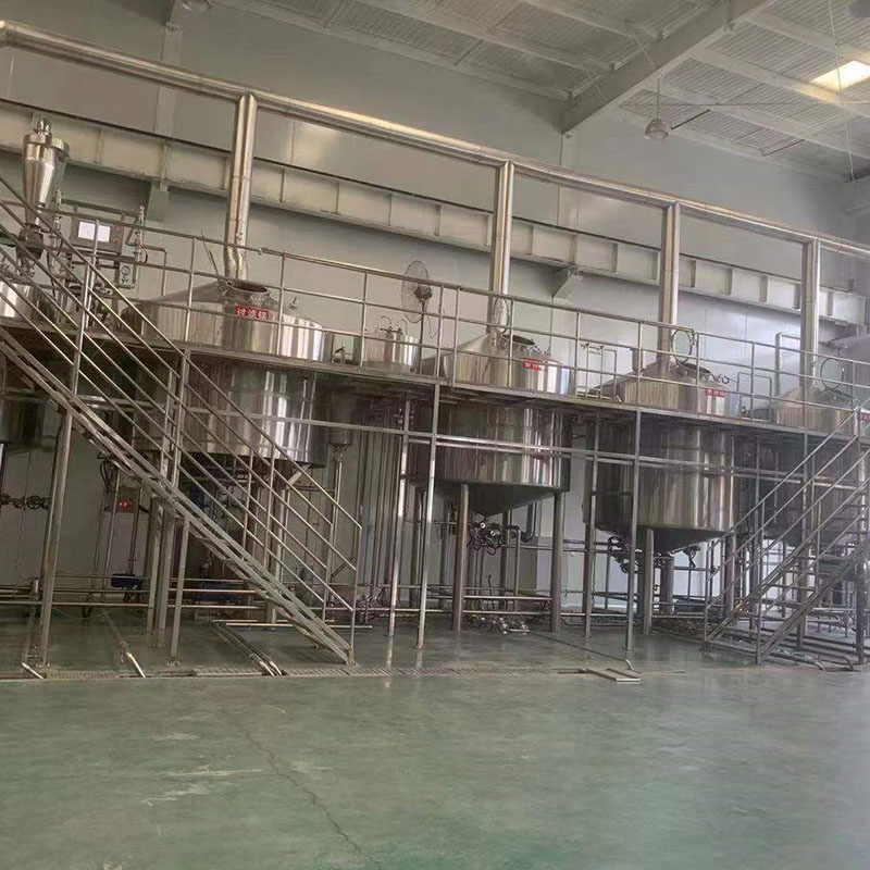 山亭精酿啤酒设备厂—平面布置、设备设计、制造、调试、培训等一条龙服务_COPY